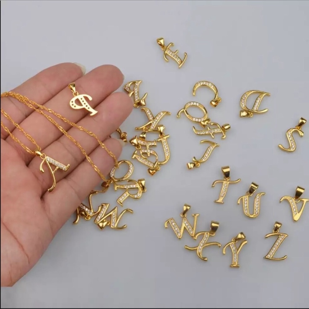 - 18k gold plated letter chain necklace 18”